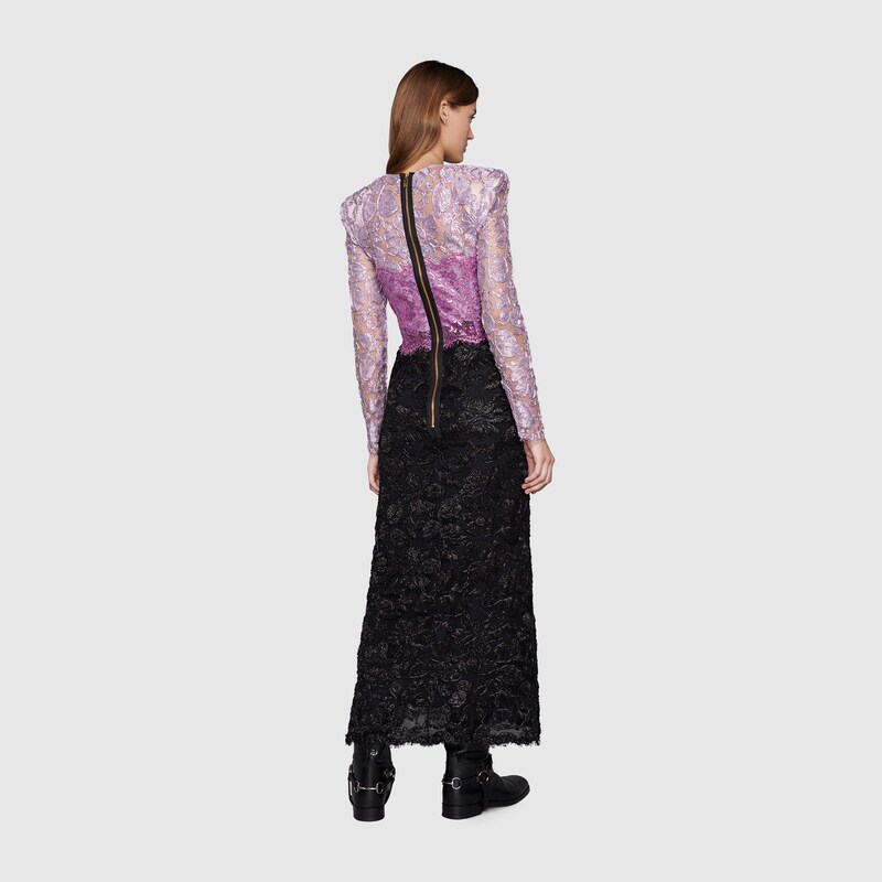 Abito in pizzo floreale con lamé in nero e lilla | GUCCI® Italia
