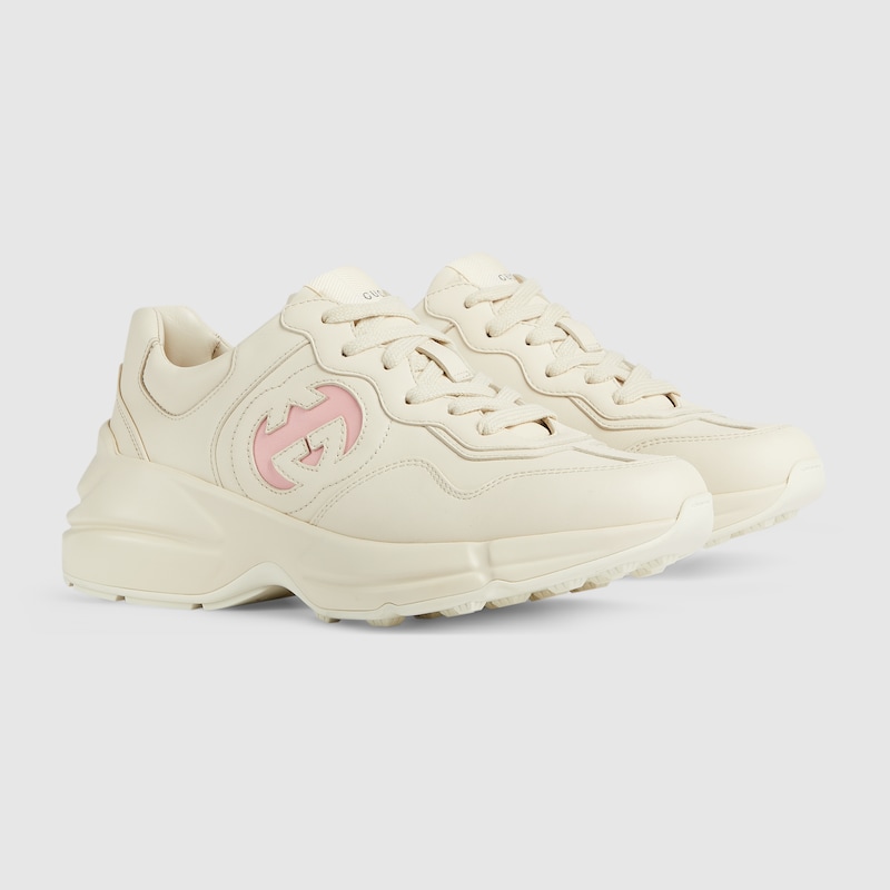 Gucci Rhyton スニーカー ベージュ Women's Rhyton sneaker with Gucci logo in ivory leather