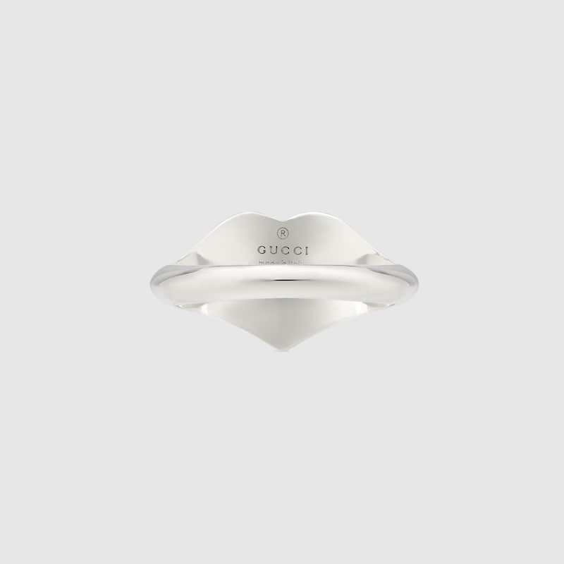 Gucci Heart ring with Interlocking G