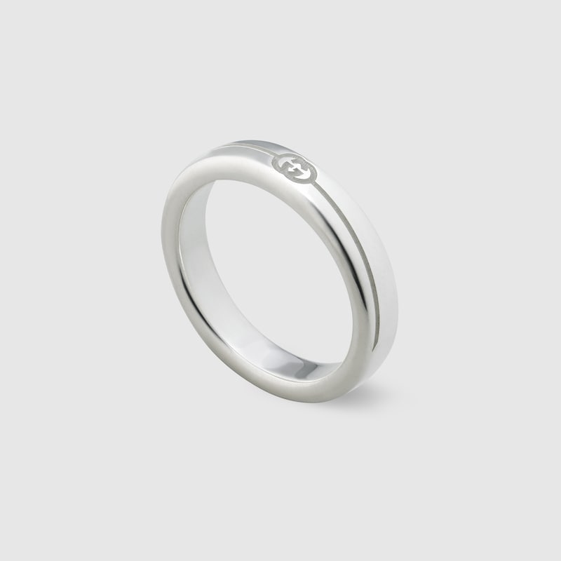 Diagonal Interlocking G thin ring