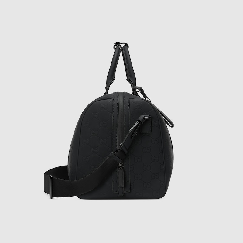 Rubber-effect medium duffle bag