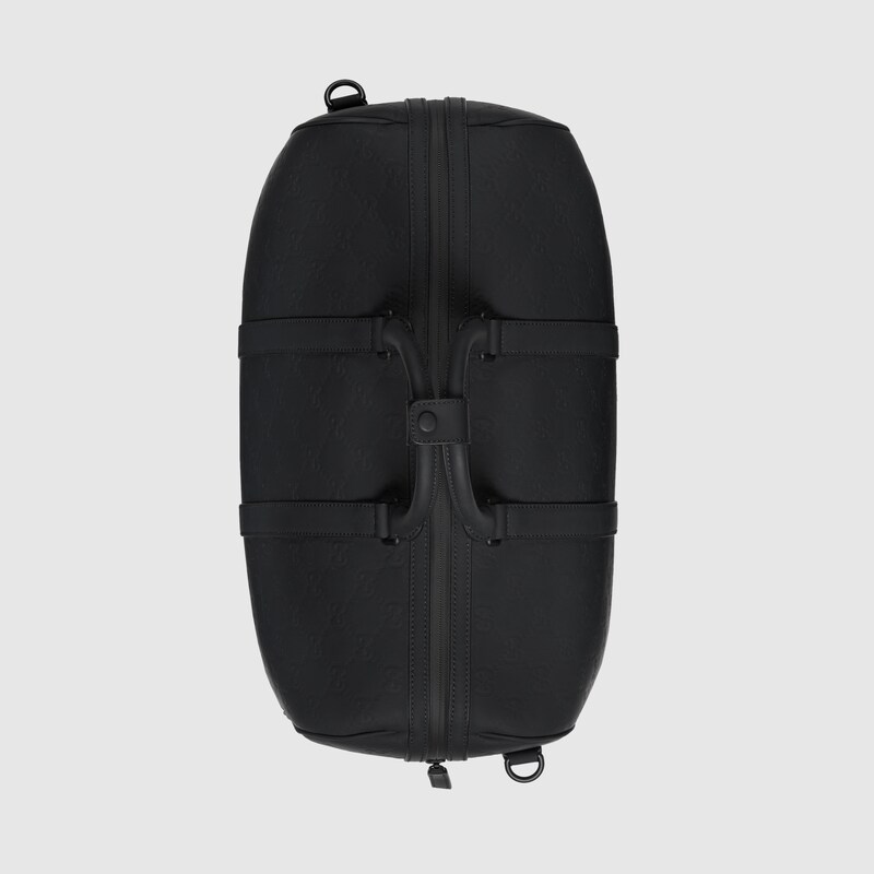 Rubber-effect medium duffle bag