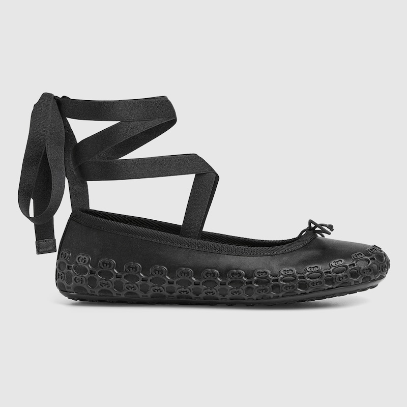 Shop Gucci Cub3d Ballet Flat In Black