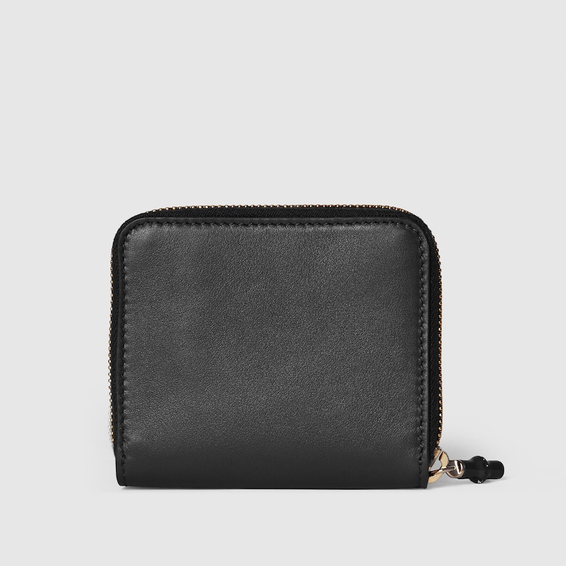 Small wallet with bamboo