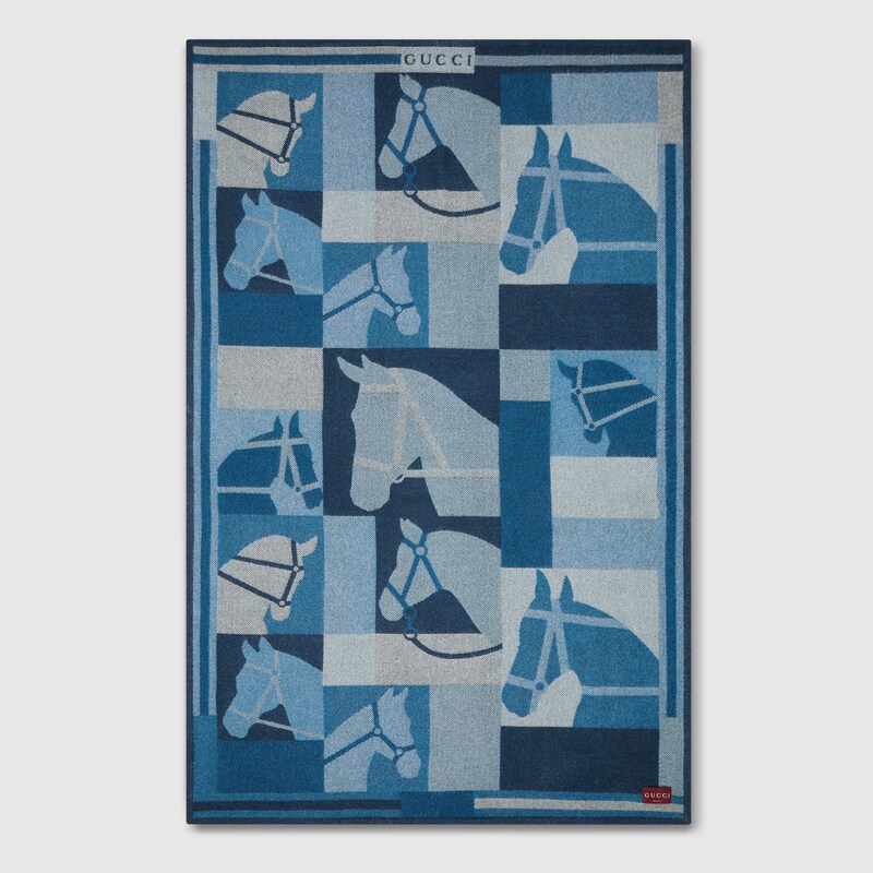 Wool and cashmere jacquard blanket