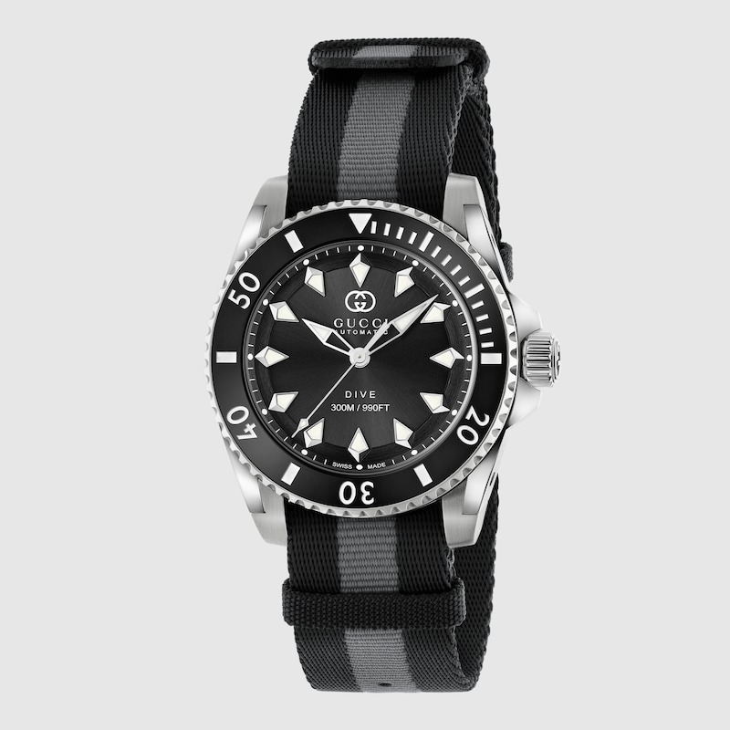Gucci Dive Watch In Black
