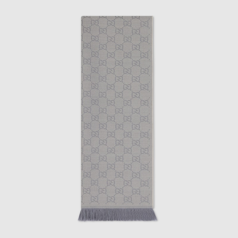 Gucci Fringed Gg-motif Scarf In Gray