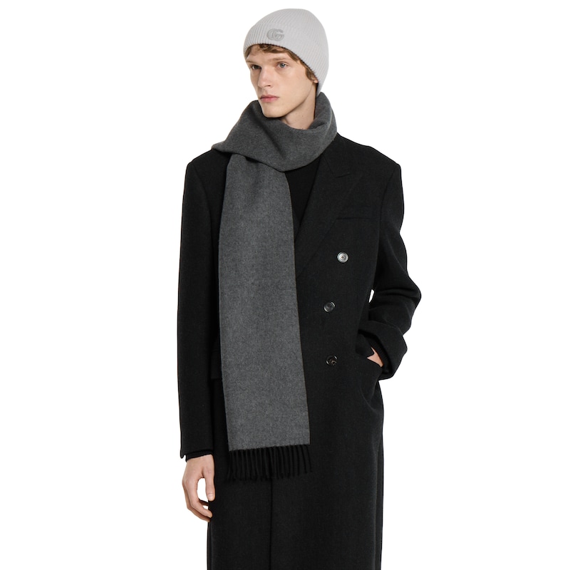 Gucci Cashmere Scarf With Patch | Thumbnail 3 Gucci Cashmere Scarf With Patch | Thumbnail 3