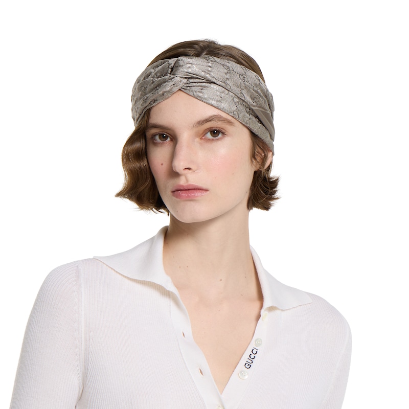 Gucci Laminated Printed Silk Twill Carré | Thumbnail 3 Gucci Laminated Printed Silk Twill Carré | Thumbnail 3