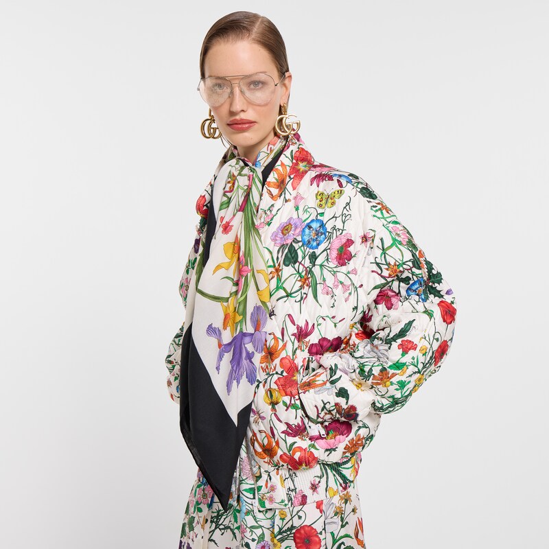 Gucci Printed Silk Wool Shawl | Thumbnail 3 Gucci Printed Silk Wool Shawl | Thumbnail 3