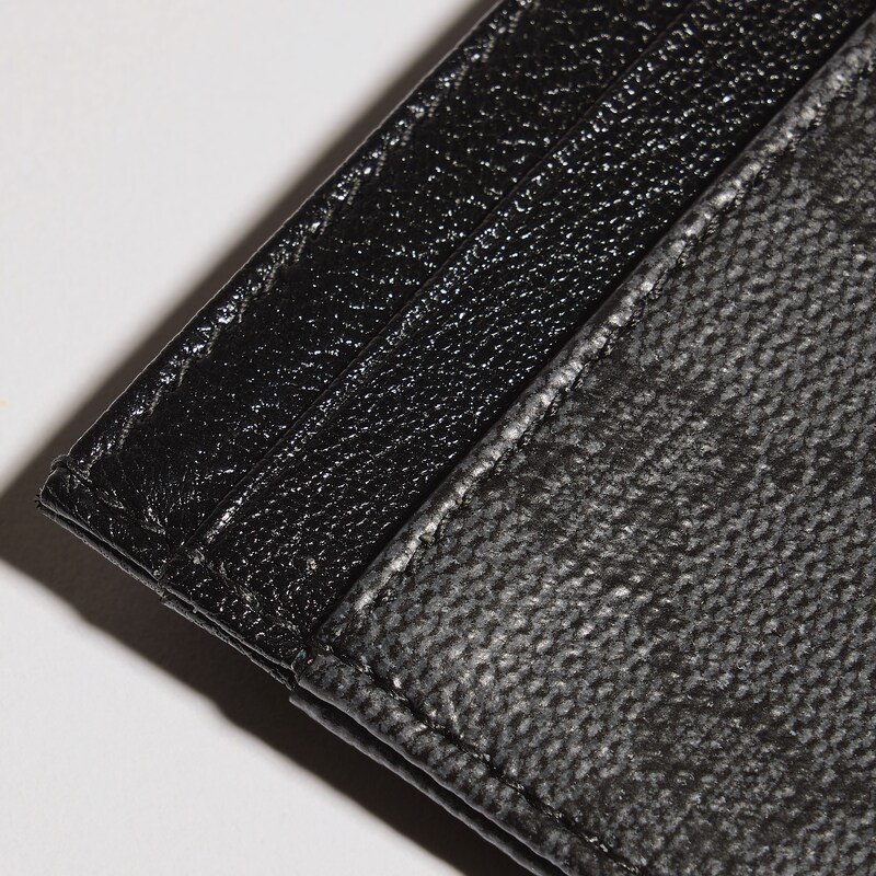 Gucci Essence Classic Card Case | Thumbnail 3 Gucci Essence Classic Card Case | Thumbnail 3