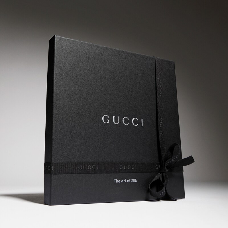 Gucci "Morso D'Oro" Printed Silk Carré | Thumbnail 3 Gucci "Morso D'Oro" Printed Silk Carré | Thumbnail 3