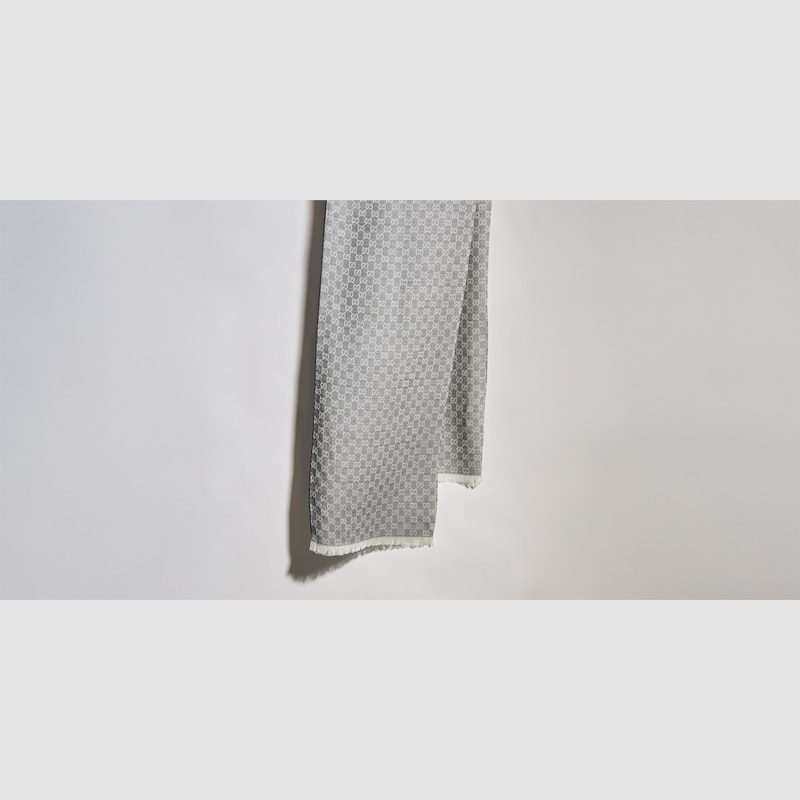 Gucci GG Wool Silk Jacquard Stole | Thumbnail 3 Gucci GG Wool Silk Jacquard Stole | Thumbnail 3