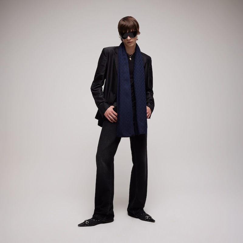 Gucci GG Wool Silk Jacquard Stole | Thumbnail 2 Gucci GG Wool Silk Jacquard Stole | Thumbnail 2