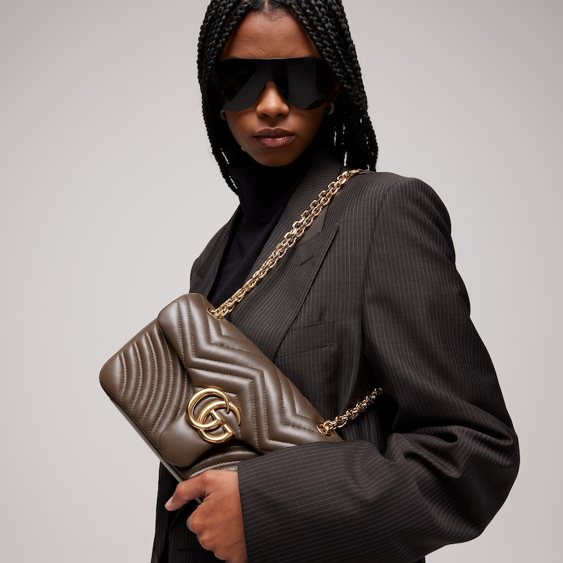 Gucci GG Marmont Medium Shoulder Bag | Thumbnail 2 Gucci GG Marmont Medium Shoulder Bag | Thumbnail 2