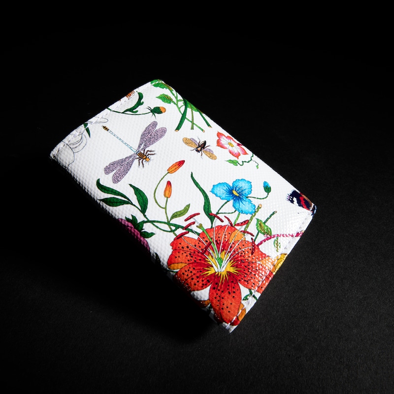 Gucci Flora-motif Bi-fold Card Case | Thumbnail 3 Gucci Flora-motif Bi-fold Card Case | Thumbnail 3