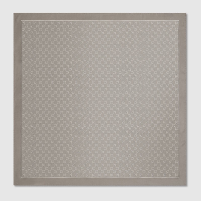 Laminated Printed Silk Twill Carré Laminated Printed Silk Twill Carré