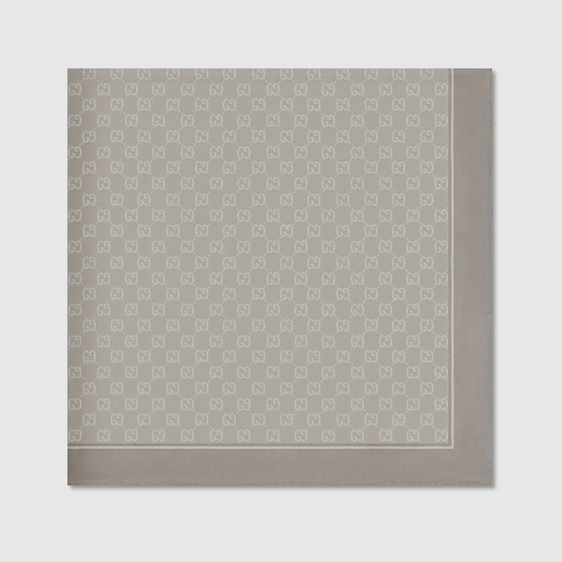 Gucci Laminated Printed Silk Twill Carré | Thumbnail 2 Gucci Laminated Printed Silk Twill Carré | Thumbnail 2