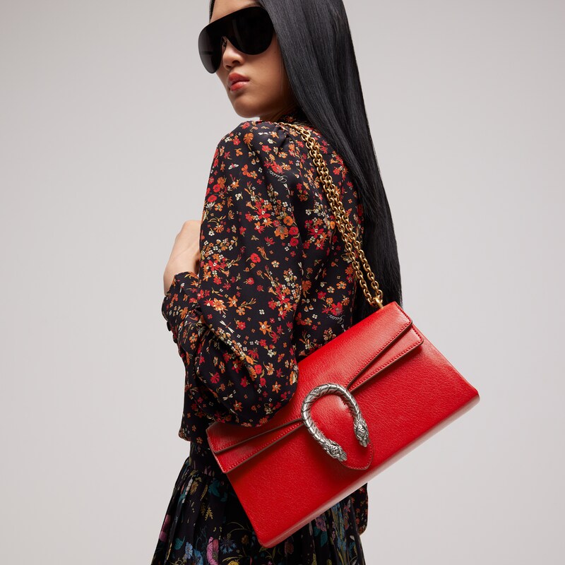 Gucci Dionysus Medium Shoulder Bag | Thumbnail 2 Gucci Dionysus Medium Shoulder Bag | Thumbnail 2