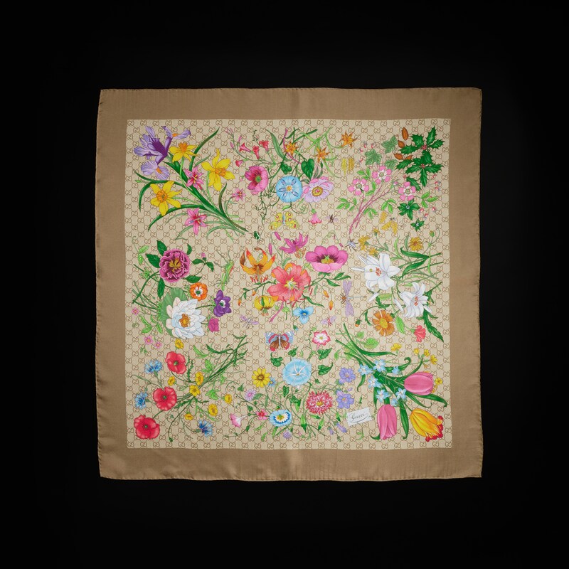 Gucci Printed GG Silk Twill Carré | Thumbnail 3 Gucci Printed GG Silk Twill Carré | Thumbnail 3