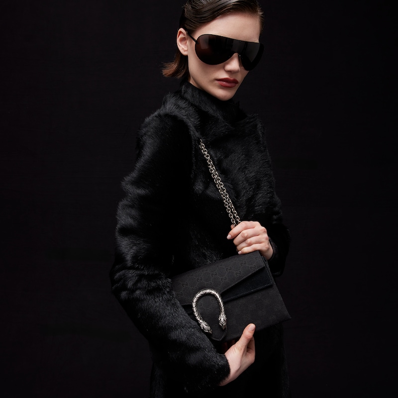 Gucci Dionysus Medium Shoulder Bag | Thumbnail 2 Gucci Dionysus Medium Shoulder Bag | Thumbnail 2