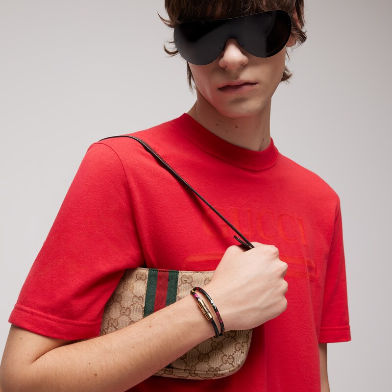 Gucci Leather Double Bracelet With Gucci Script | Thumbnail 3 Gucci Leather Double Bracelet With Gucci Script | Thumbnail 3