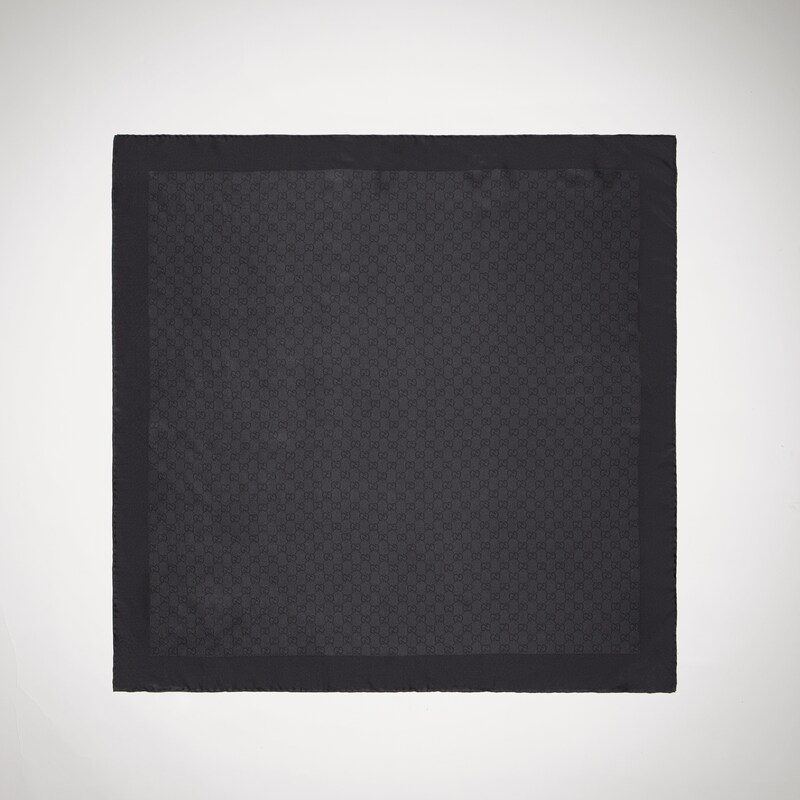 Gucci Printed Silk Twill Carré | Thumbnail 3 Gucci Printed Silk Twill Carré | Thumbnail 3