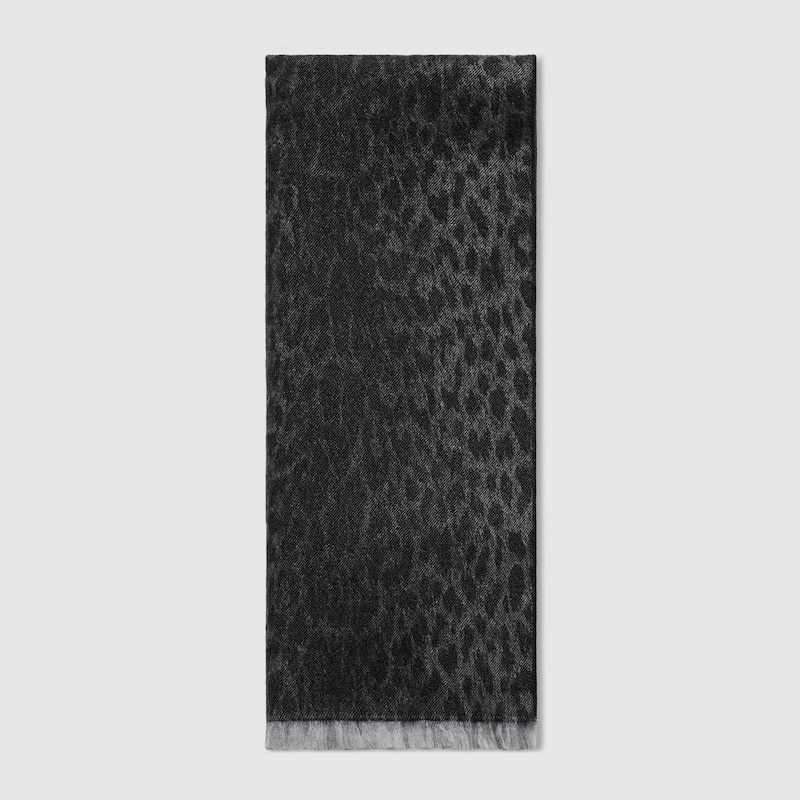 Reversible GG Wool Jacquard Scarf Reversible GG Wool Jacquard Scarf