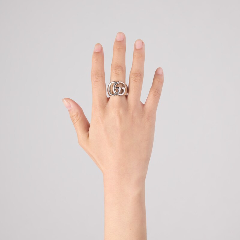 Gucci GG Marmont Cut-out Wide Ring | Thumbnail 2