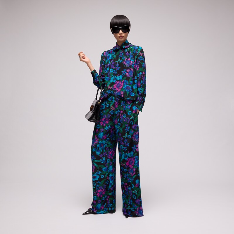 Gucci Printed Silk Leisure Pants | Thumbnail 2 Gucci Printed Silk Leisure Pants | Thumbnail 2