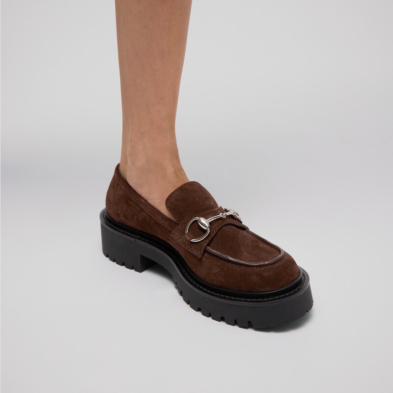 Gucci Loafer With Horsebit And Lug Sole | Thumbnail 2 Gucci Loafer With Horsebit And Lug Sole | Thumbnail 2