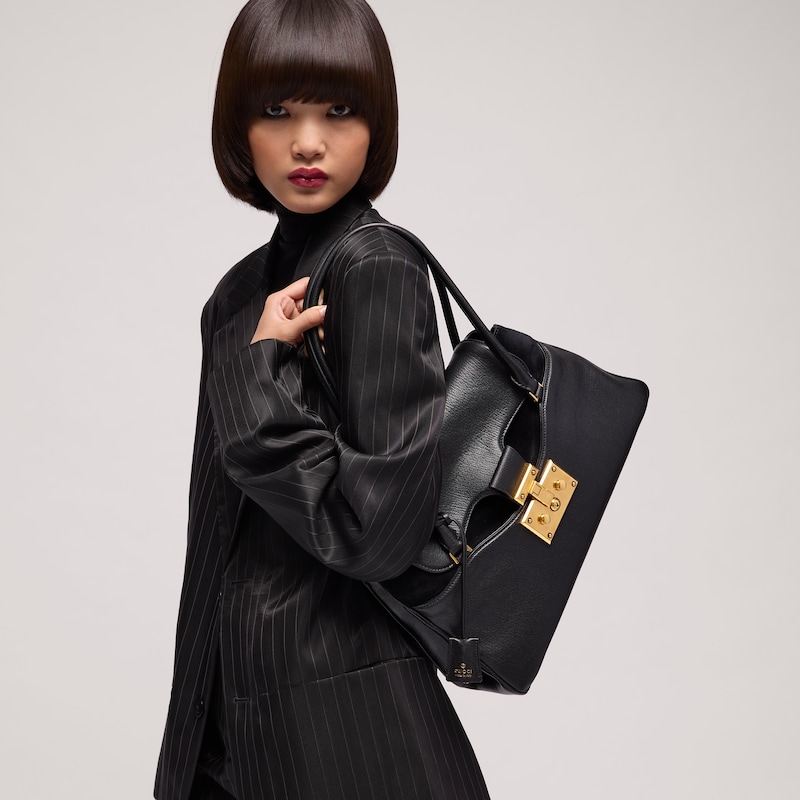 Gucci Large Tote Bag With Lock | Thumbnail 2 Gucci Large Tote Bag With Lock | Thumbnail 2