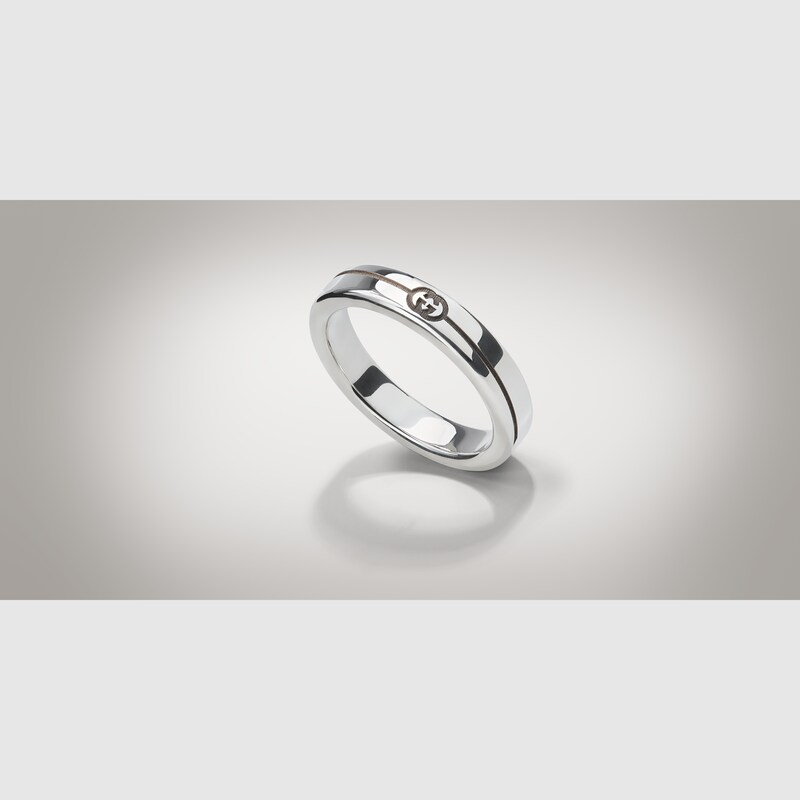 Gucci Diagonal Interlocking G Thin Ring | Thumbnail 3 Gucci Diagonal Interlocking G Thin Ring | Thumbnail 3