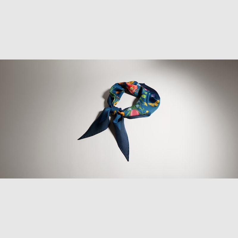 Gucci Printed Silk Twill Scarf | Thumbnail 3 Gucci Printed Silk Twill Scarf | Thumbnail 3