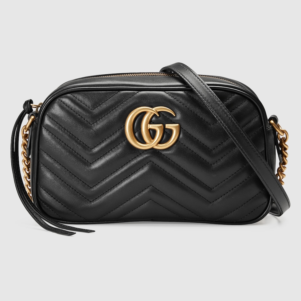 Borsa a spalla GG Marmont matelasse misura piccola in pelle nera GUCCI Italia