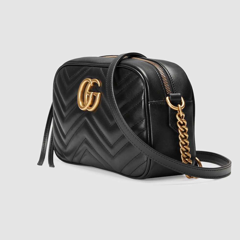 Borsa a spalla GG Marmont matelasse misura piccola in pelle nera GUCCI Italia