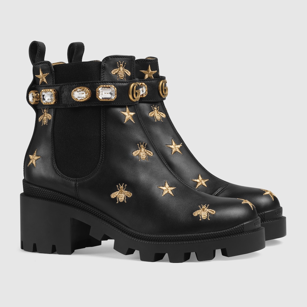 embroidered boots outfit