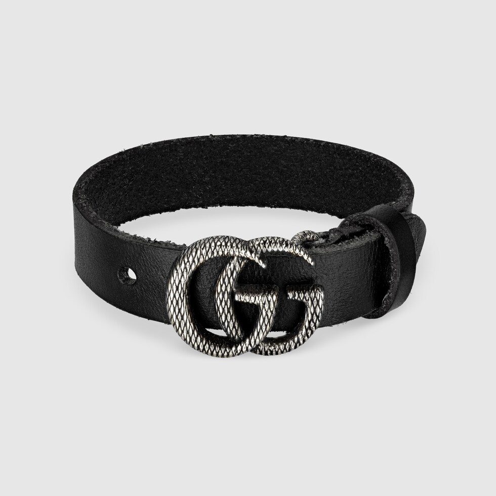 Engraved Double G Leather Bracelet In Black | GUCCI® SG