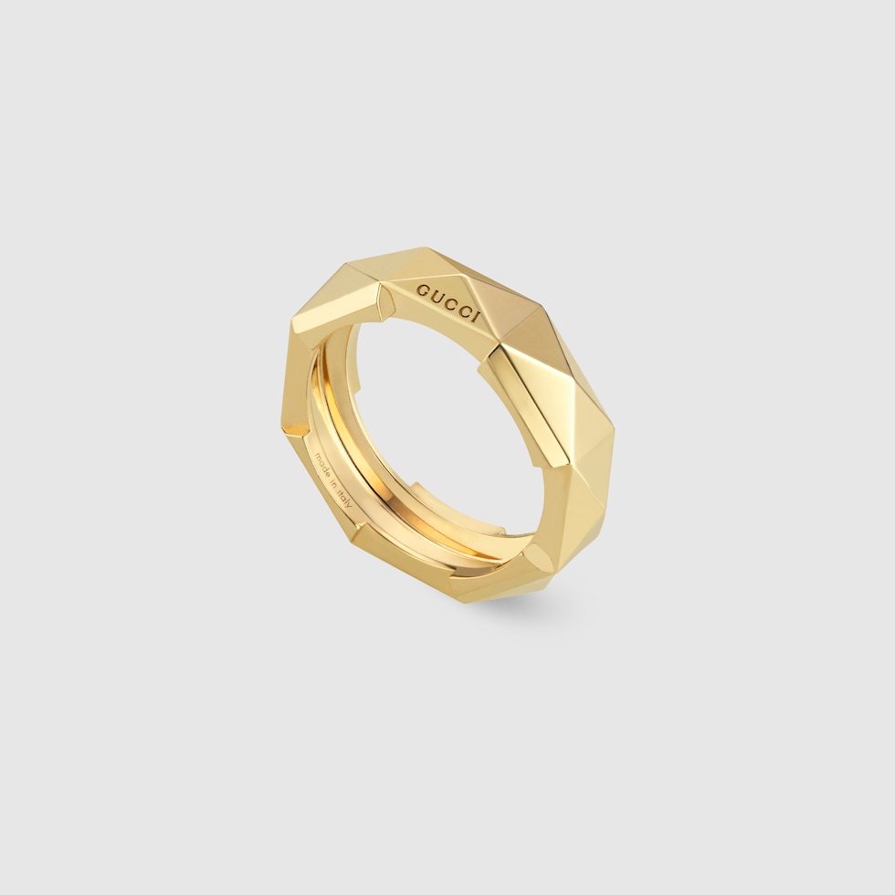 Anello Gucci Link to Love con borchie in oro giallo 18 carati