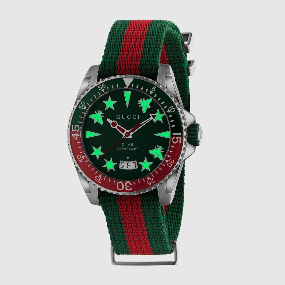 gucci dive watch white face