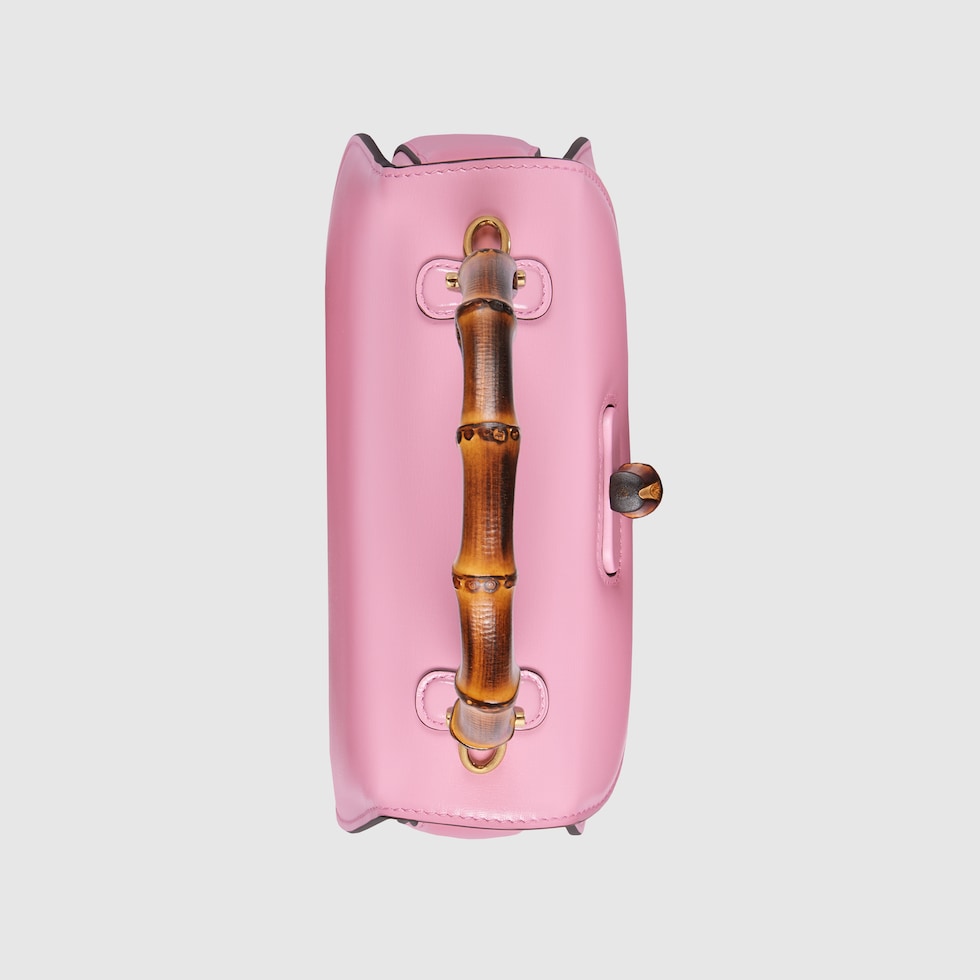 675797_10ODT_5467_006_070_0000