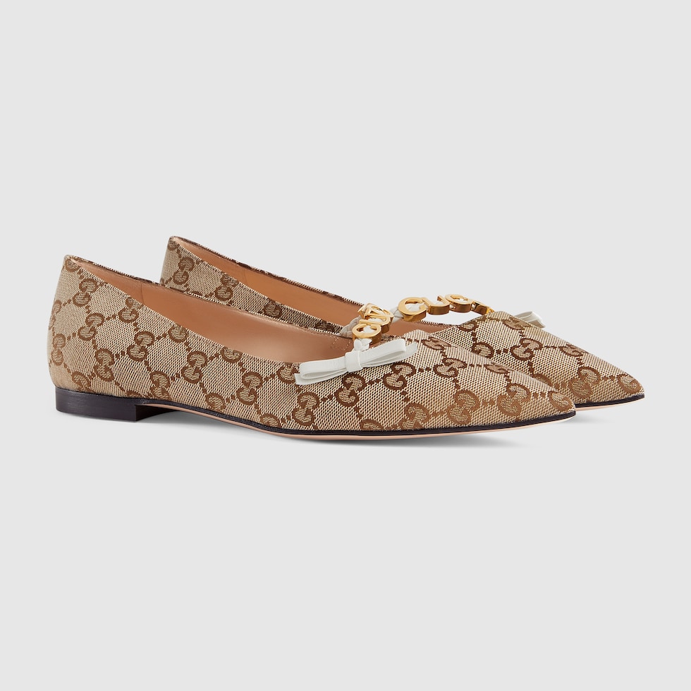 Women's ballet flat with 'GUCCI' in beige and ebony GG canvas GUCCI® SG
