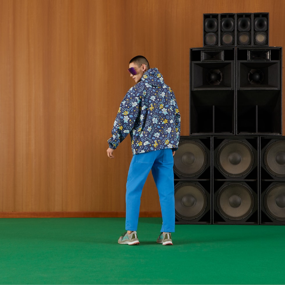 Nylon jacket with flower and pony print in blue | GUCCI® MX