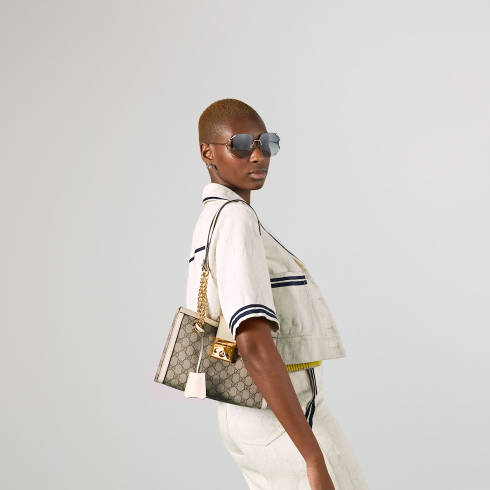 パドロック〕スモール ショルダーバッグGGスプリーム | GUCCI公式 パドロック〕スモール ショルダーバッグGGスプリーム | GUCCI公式
