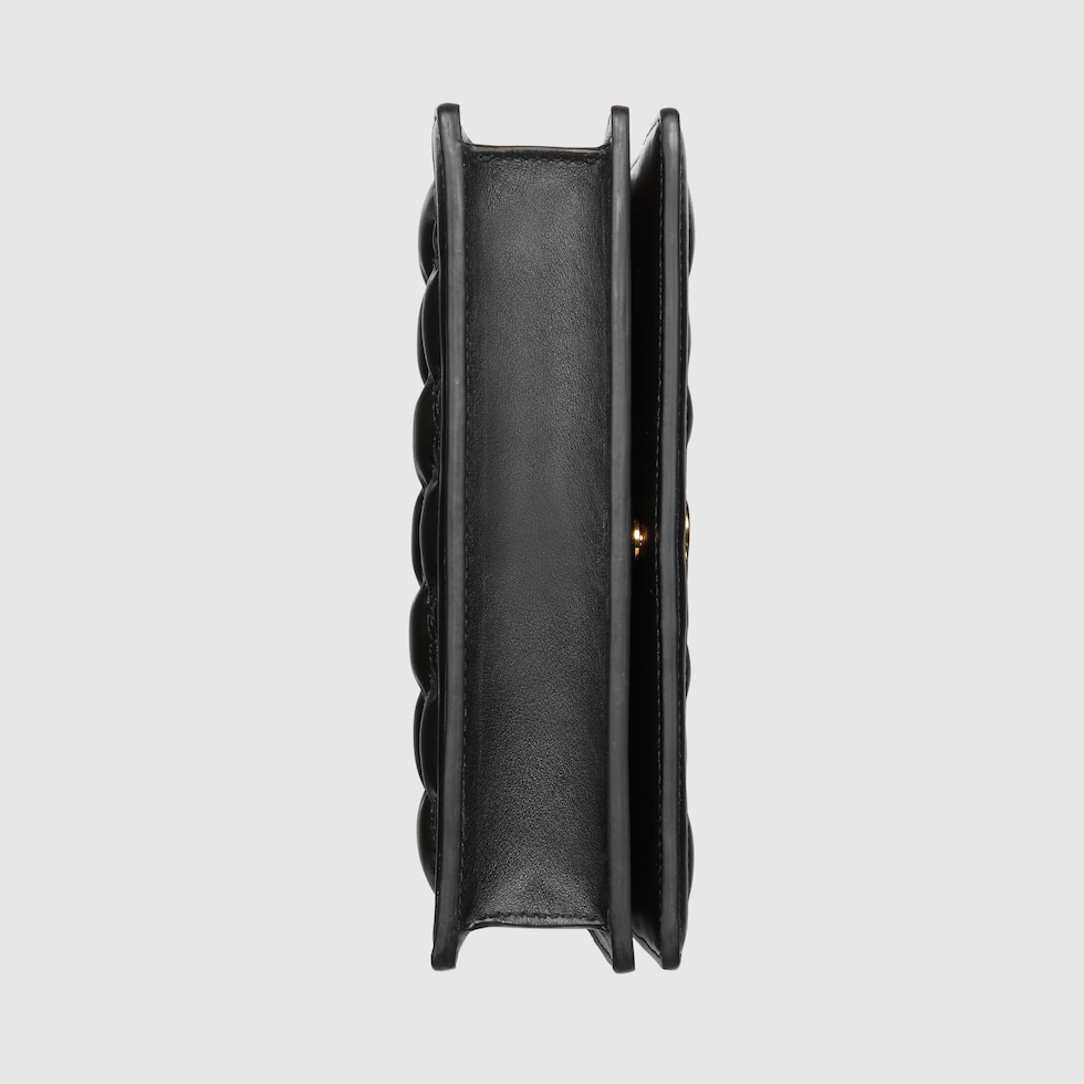 GG Ketten-Brieftasche aus Matelassé-Leder in schwarzes Leder  