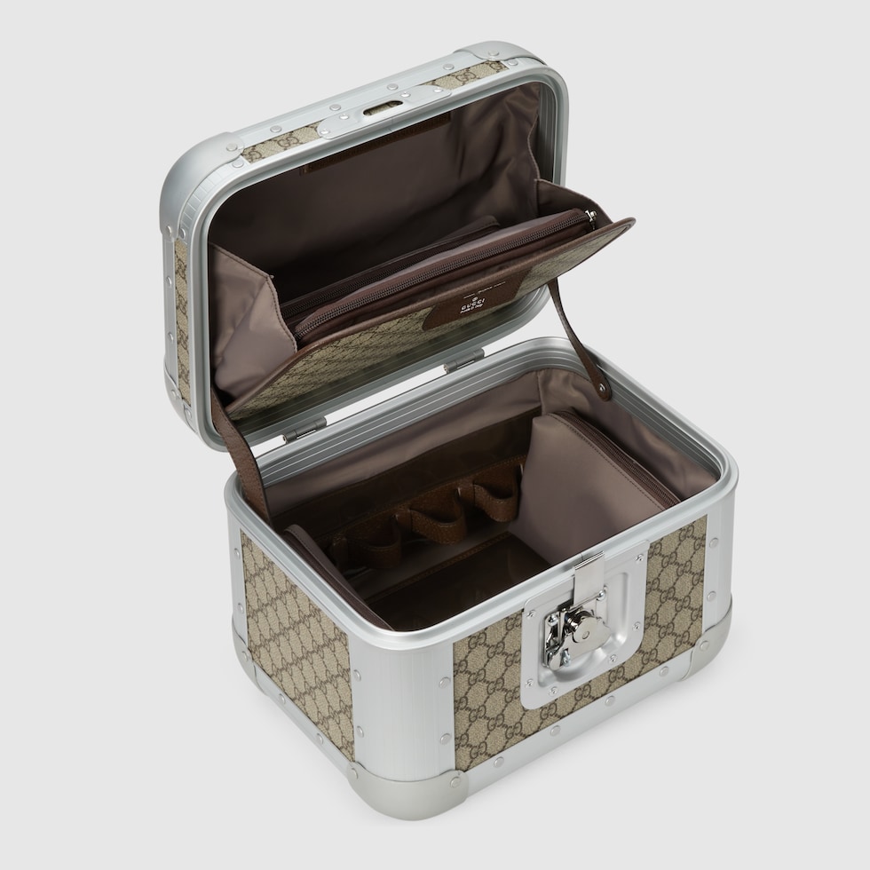 Gucci Porter beauty case in beige and ebony Supreme | GUCCI® SG