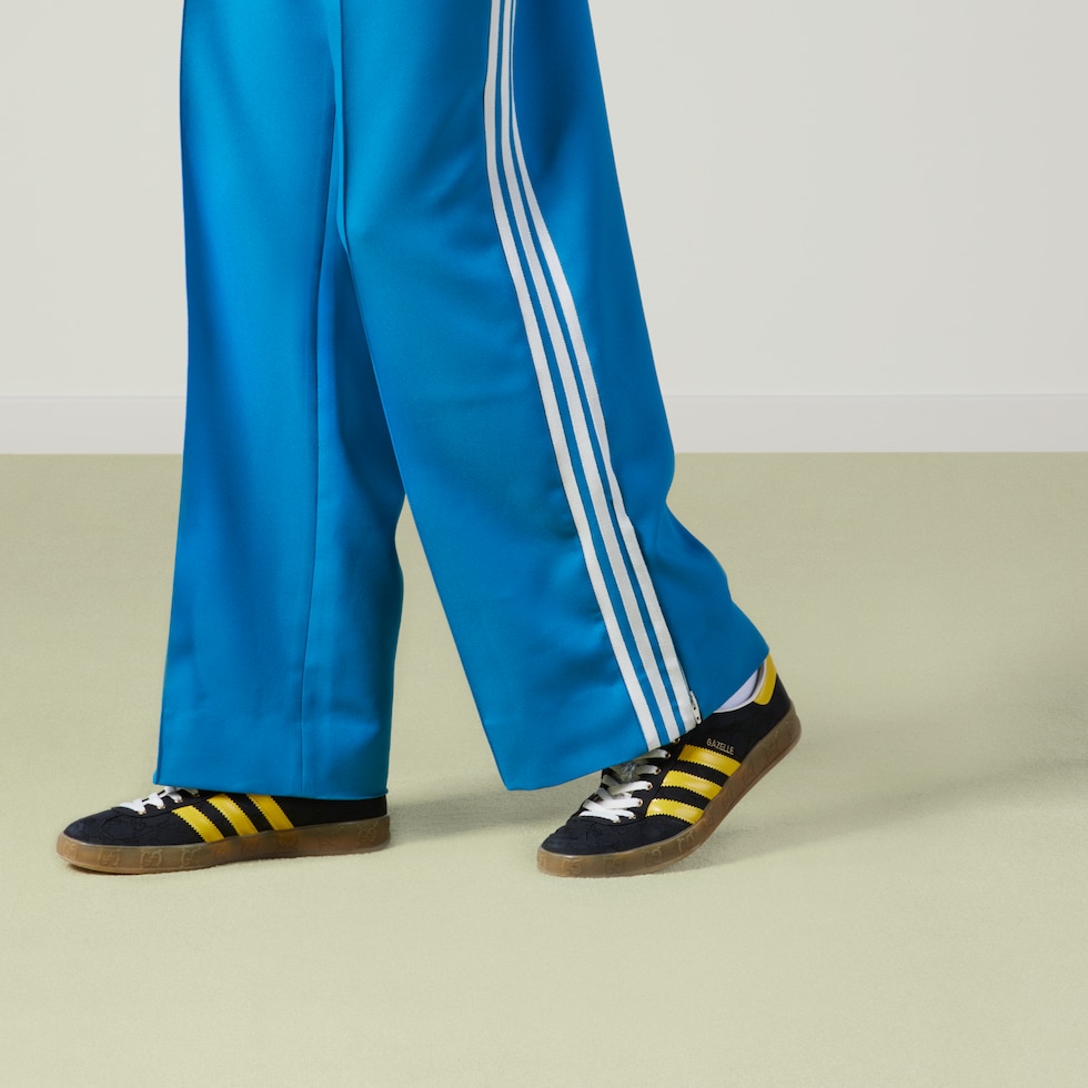 〔ガゼル〕adidas x Gucci スニーカーブラック オリジナル GG 