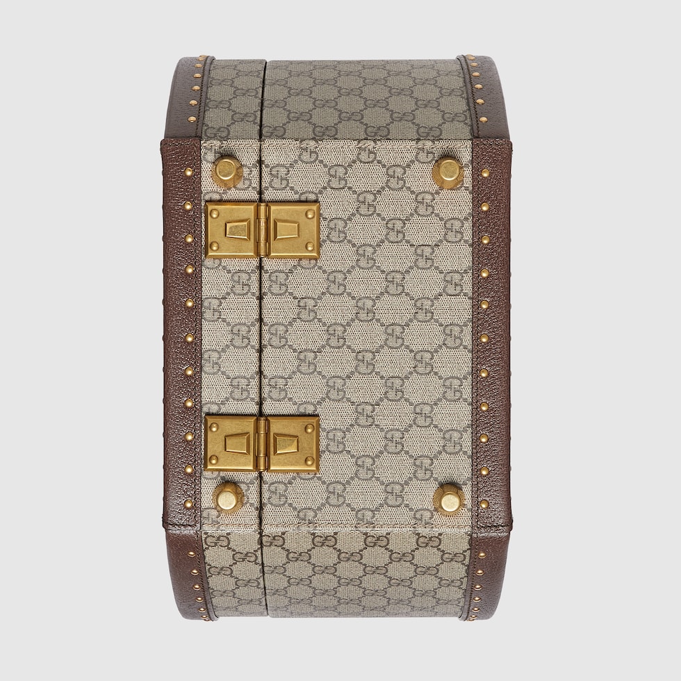 ✨上美品✨☘️GUCCI☘️✨ポーチ✨GG柄✨キャンバスレザー✨ハート✨リボン✨ GUCCI （新品・未使用品）グッチ GGアップル プリント リンゴ ベルト