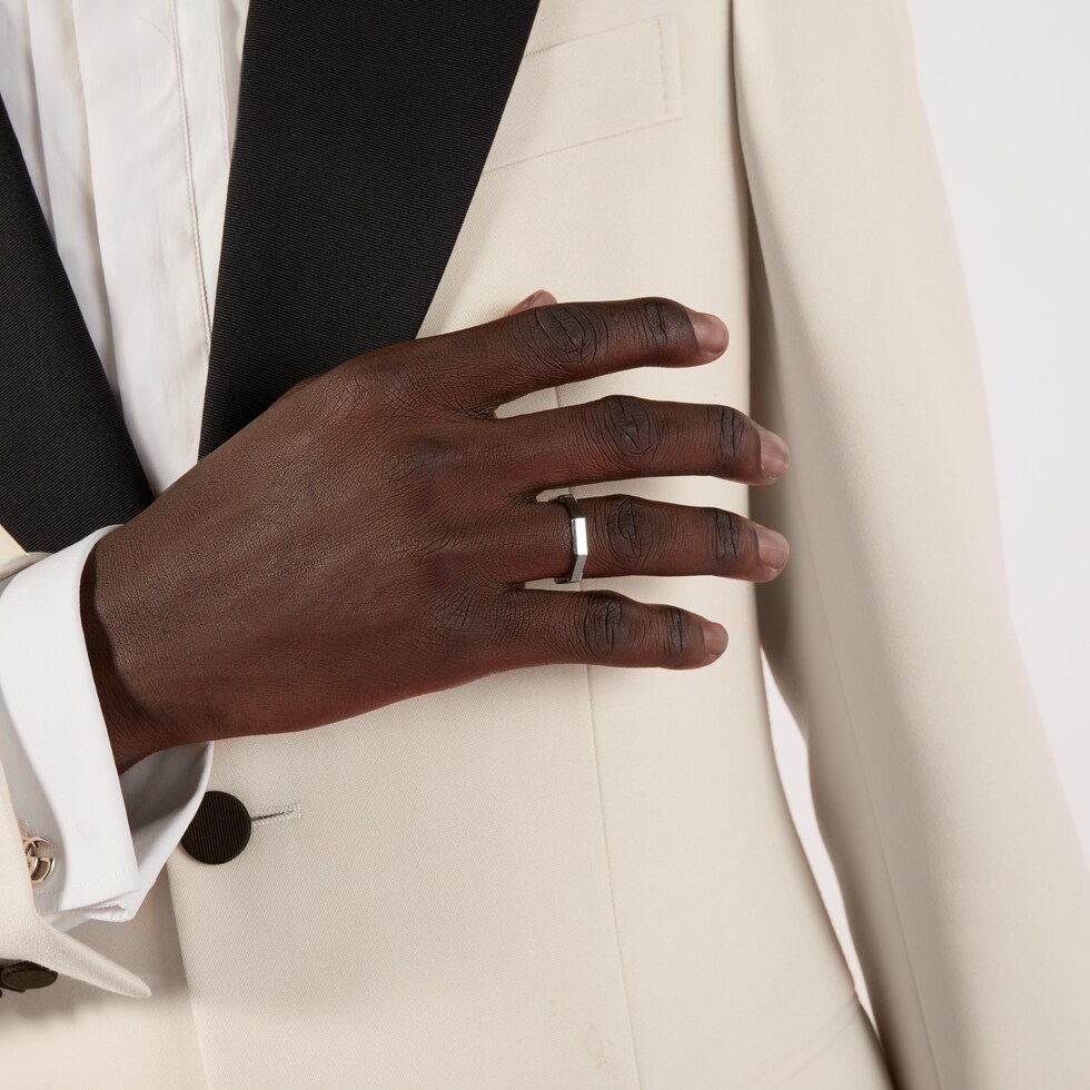 gucci ring link to love