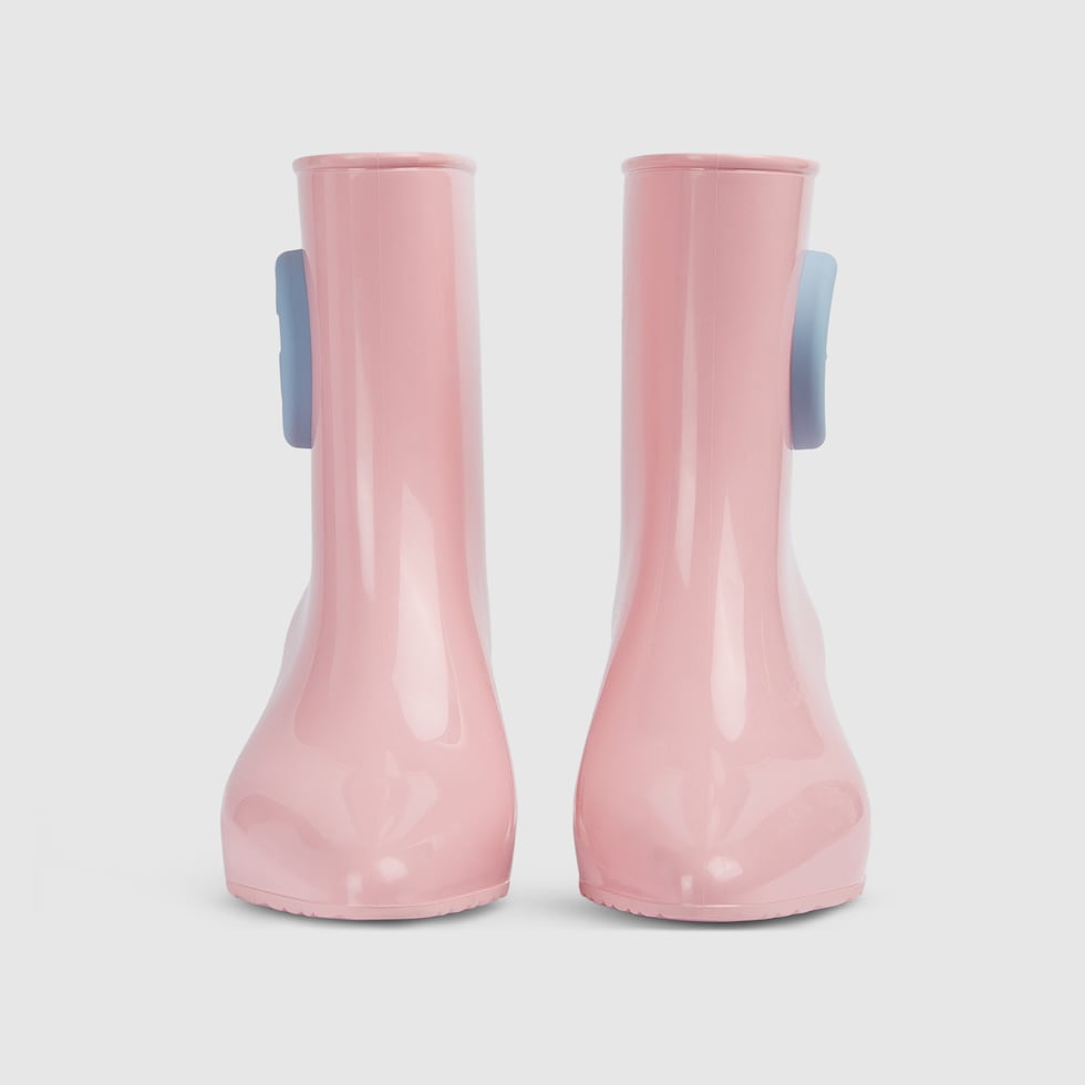Women's Interlocking G ankle boot in pink shiny rubber GUCCI® ZA
